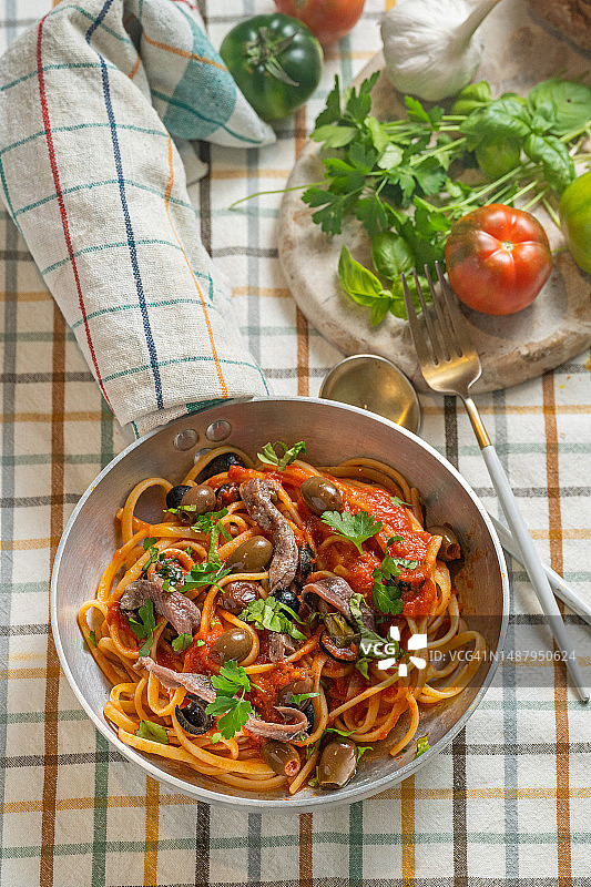 番茄橄榄油风味意大利面图片素材