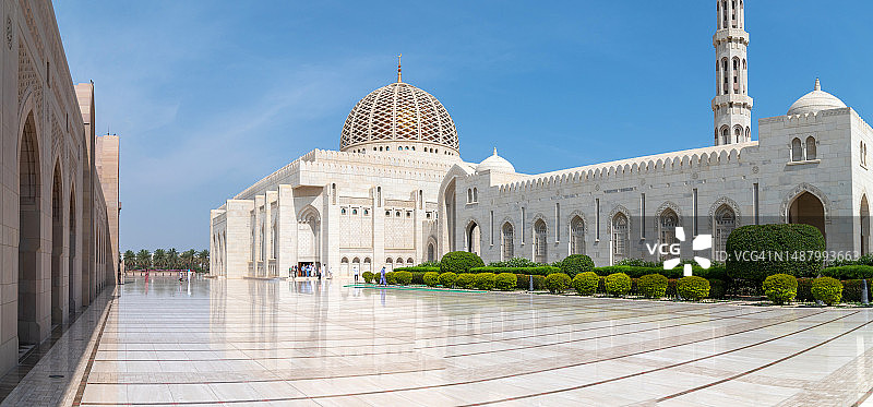 阿曼马斯喀特苏丹卡布斯大清真寺全景图片素材