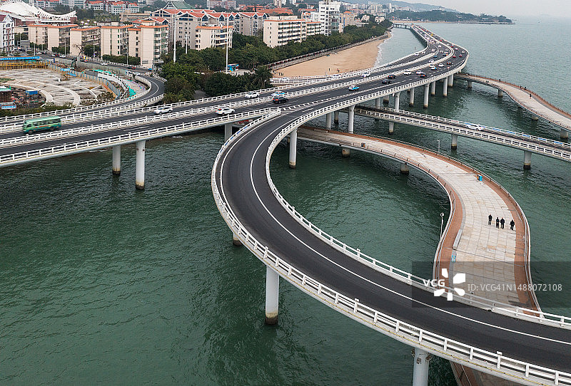 城市海上的高架桥图片素材