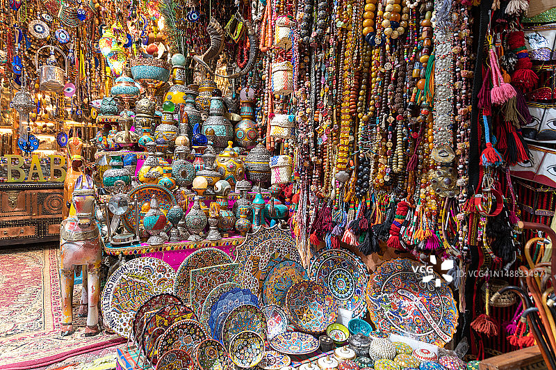 阿曼马斯喀特穆特拉传统市场出售的纪念品图片素材