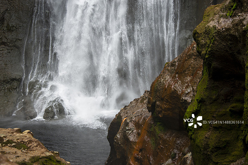 哥斯达黎加雨林-德尔托罗瀑布图片素材