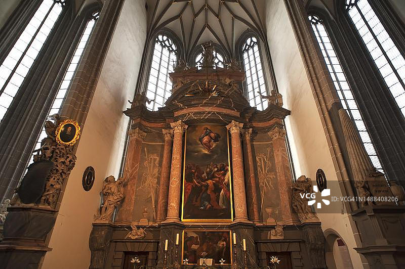 德国萨克森州上卢萨蒂亚戈尔利茨圣彼得教堂的祭坛图片素材
