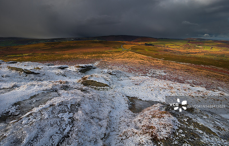 里彭托尔雪景图片素材