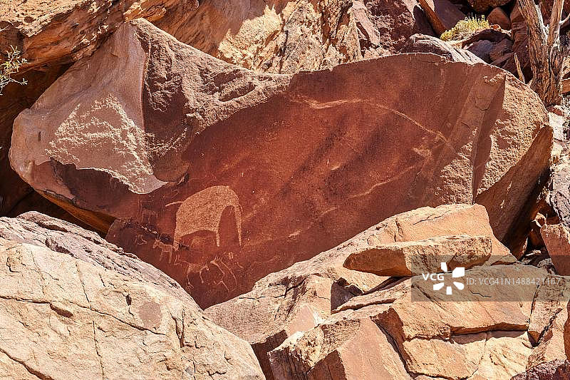 纳米比亚特韦尔方丹岩刻图片素材