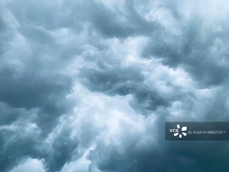 特写：旋转的风暴云图片素材