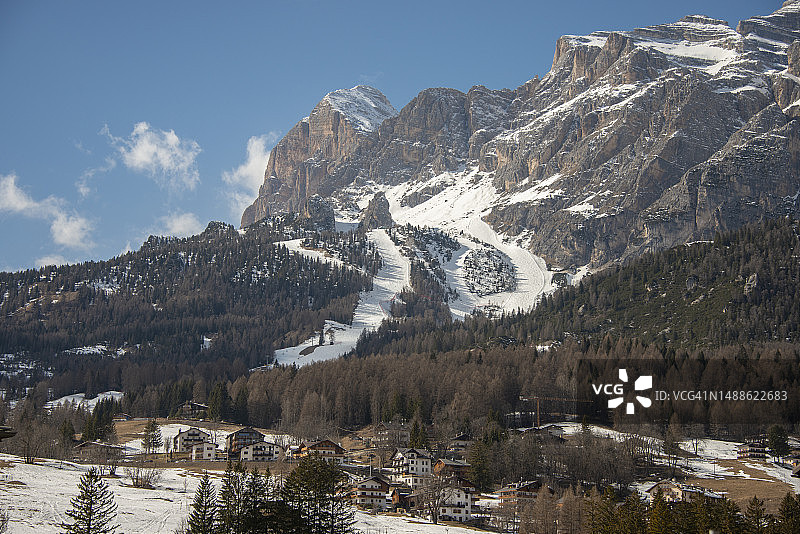 科尔蒂纳丹佩佐美丽的冬季多洛米蒂山图片素材