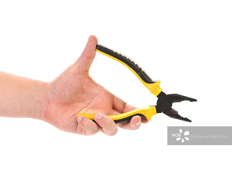 手持钳子，背景为摩尔多瓦白色图片素材
