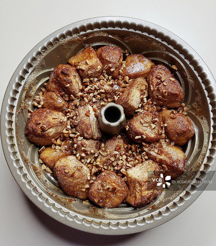 俯视角度拍摄的盘中曲奇饼干图片素材