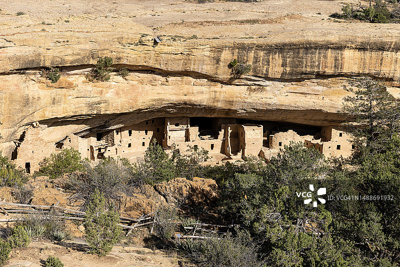 梅萨维德国家公园的云杉树屋悬崖住所遗址图片素材