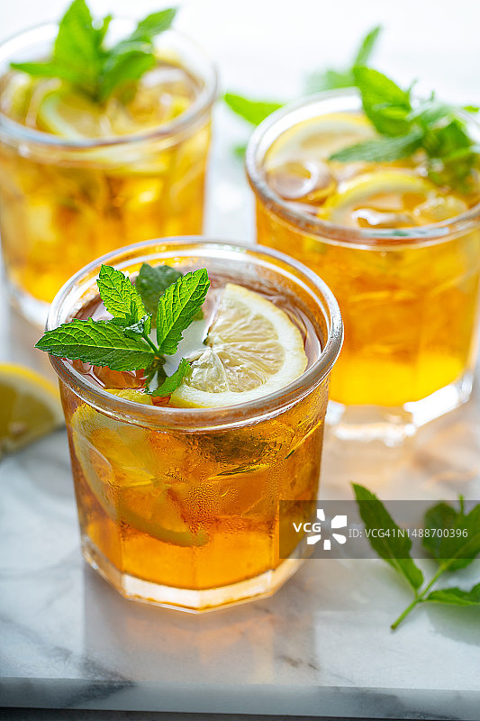 桌上饮品特写，美国图片素材