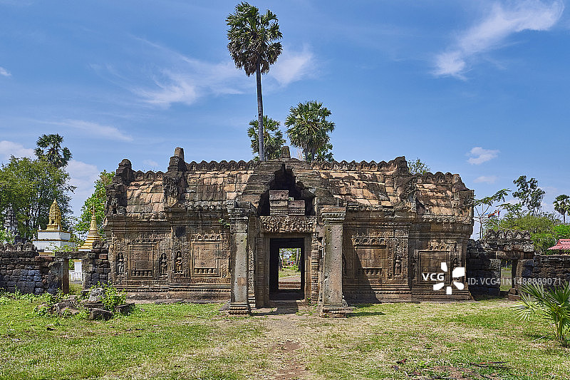 柬埔寨磅湛诺科巴切佛教寺庙图片素材