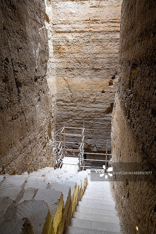 埃及开罗塞加拉左塞尔南墓入口图片素材