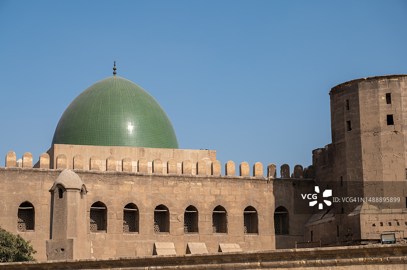萨拉丁清真寺穹顶，位于埃及开罗城堡图片素材