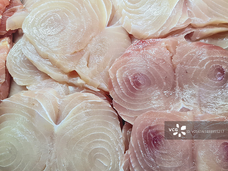 托盘上的生鱼片图片素材