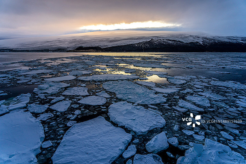 麦克默多海峡的海冰图片素材