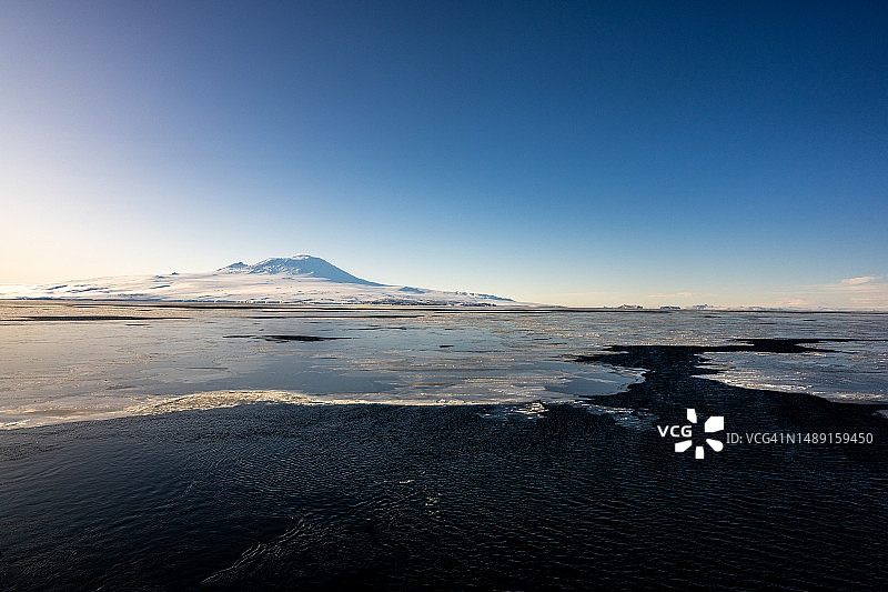 麦克默多湾埃里伯斯山图片素材