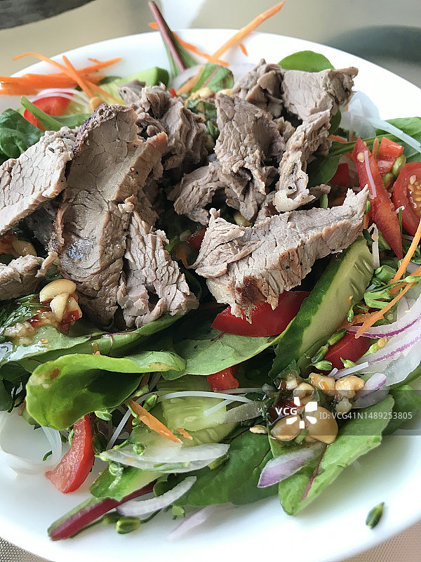 牛肉沙拉图片素材