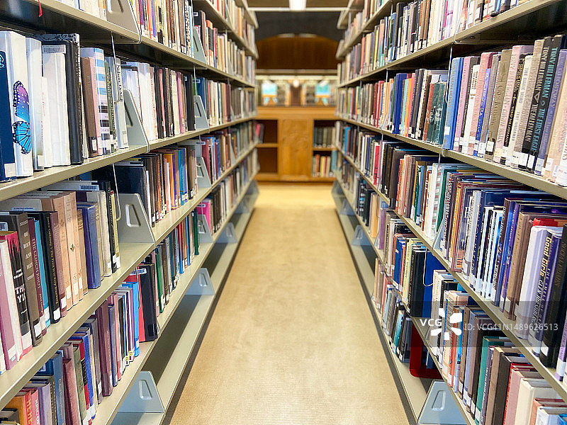 图书馆书架透视效果图片素材