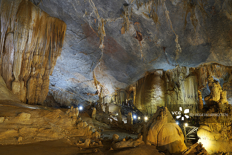 峰牙洞图片素材