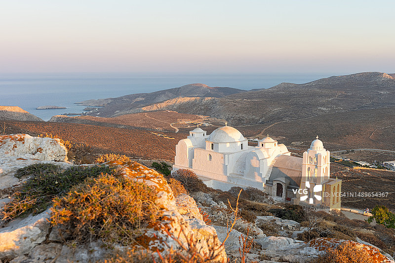 希腊基克拉泽斯群岛福莱甘兹罗斯岛帕纳吉亚教堂图片素材