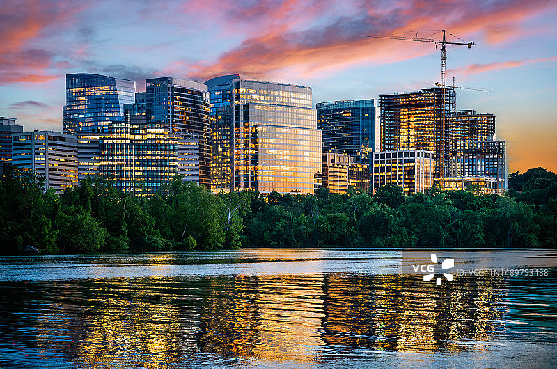 罗斯林城市天际线图片素材