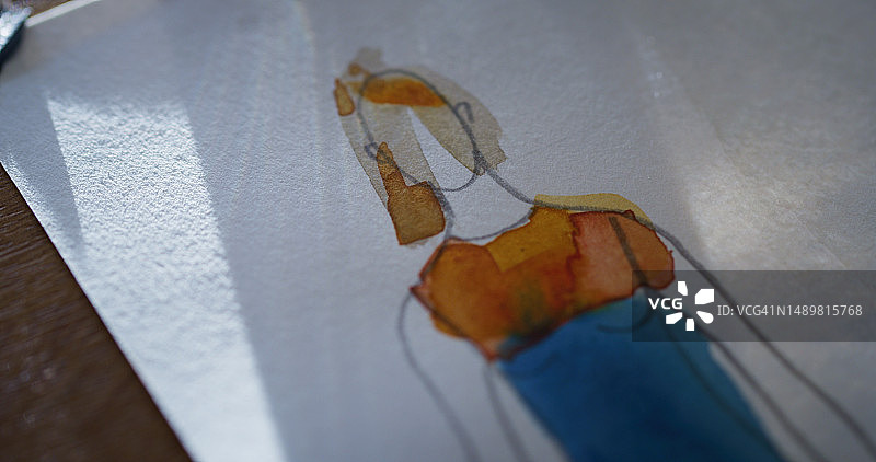 时装设计师准备新的服装设计图片素材