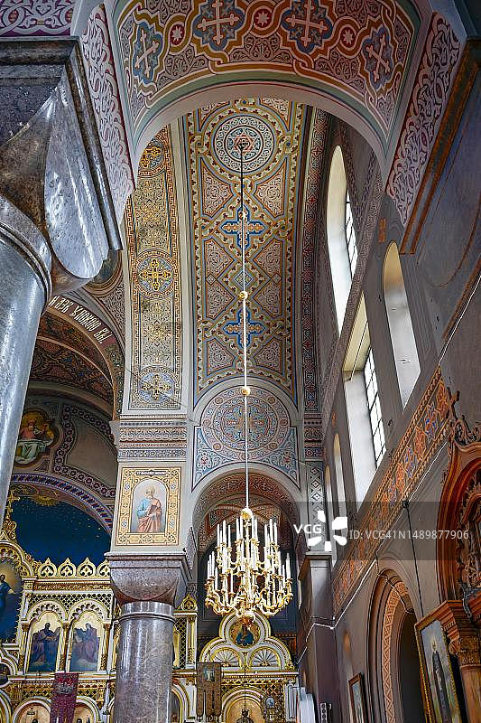 芬兰赫尔辛基乌斯佩ൻസ്基大教堂内部和天花板图片素材