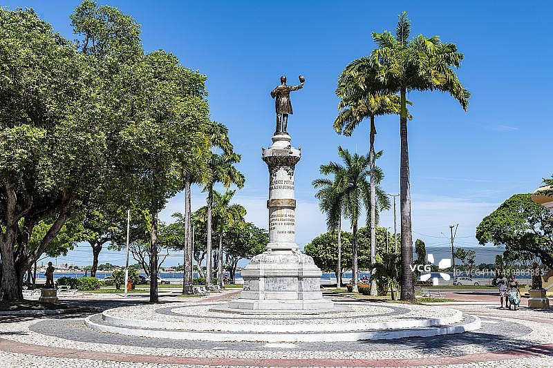 巴西塞尔希培州阿拉卡茹的福斯托·卡多佐雕像图片素材