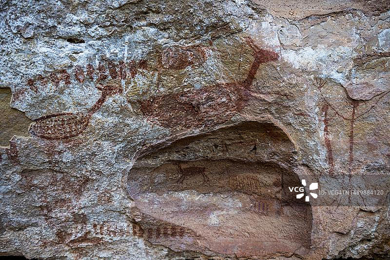 巴西塞拉达卡皮瓦拉国家公园岩画图片素材