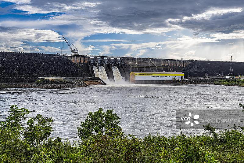 布罗科蓬多水力发电站，苏里南图片素材