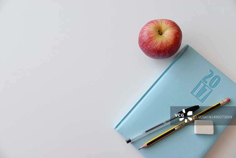 工作桌面办公产品日历学校图片素材