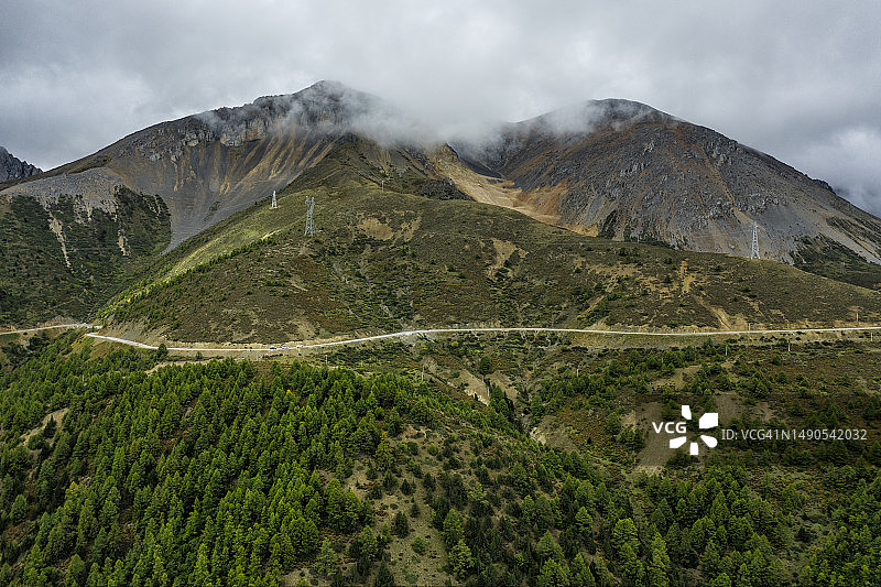 绿色的山谷图片素材