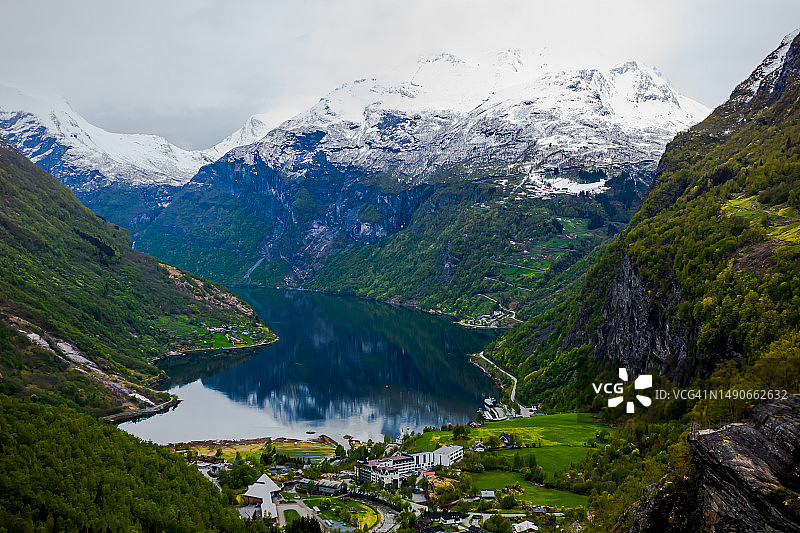 挪威盖朗厄尔峡湾山景图片素材