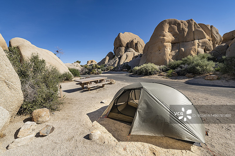 约书亚树国家公园沙漠帐篷露营地图片素材
