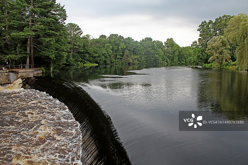 内蒂克水坝图片素材