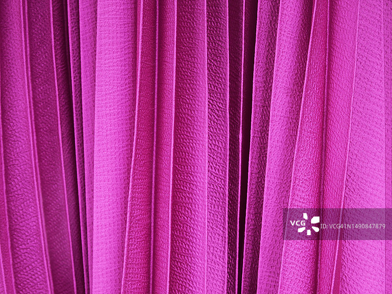 法国巴黎的粉色褶皱纹理面料图片素材