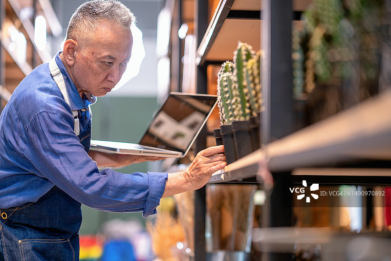 小型企业为客户提供有价值的产品和服务图片素材