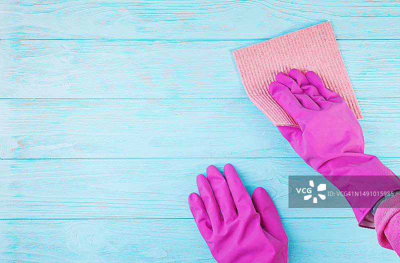 清洁服务概念：小型企业春季大扫除，俯视视角图片素材