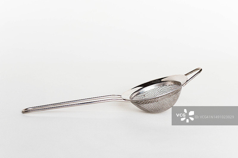 白色背景上的勺子特写，罗马尼亚图片素材