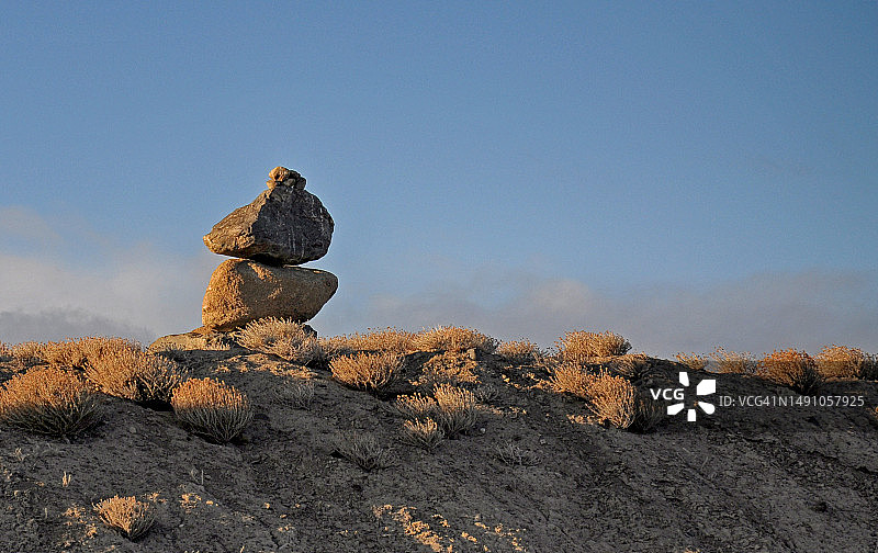 堆叠的石头图片素材