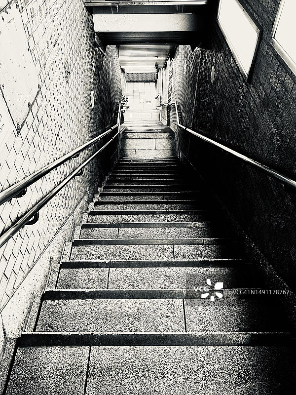 地铁楼梯图片素材