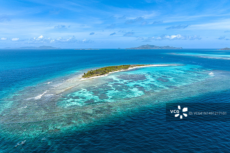 格林纳丁斯的色彩：人间天堂图片素材