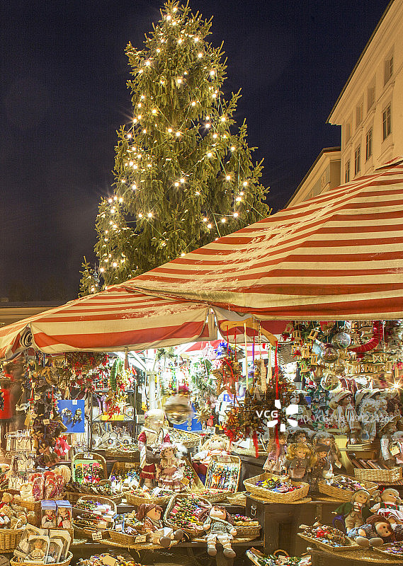 奥地利萨尔茨堡圣诞市场图片素材