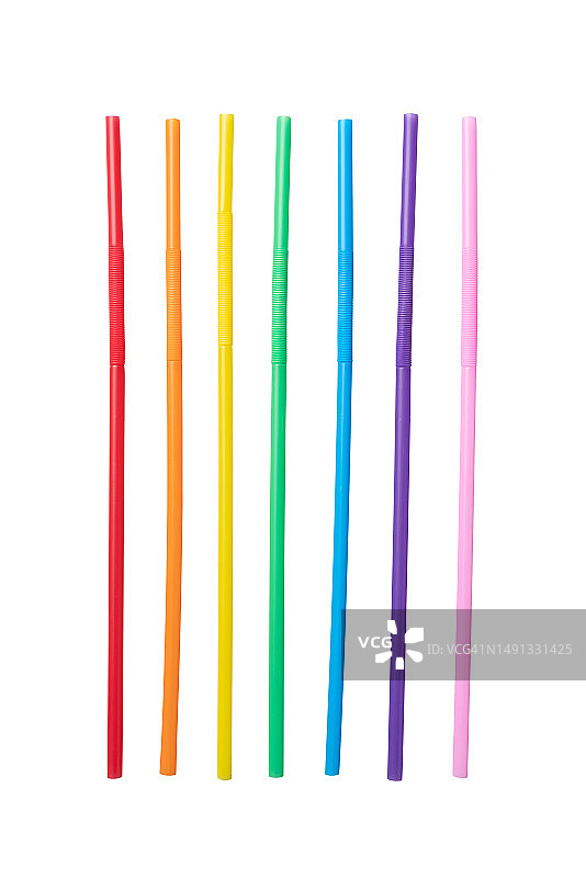 彩色塑料吸管，白色背景图片素材