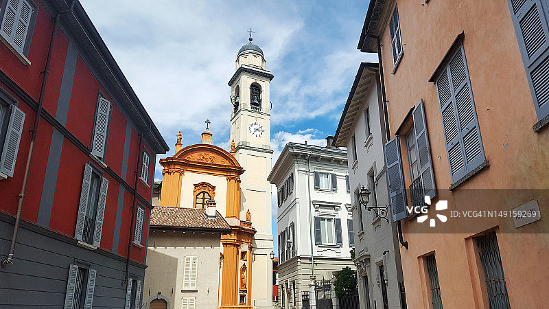 意大利伦巴第科莫湖畔切尔诺比奥的圣文森特教堂图片素材