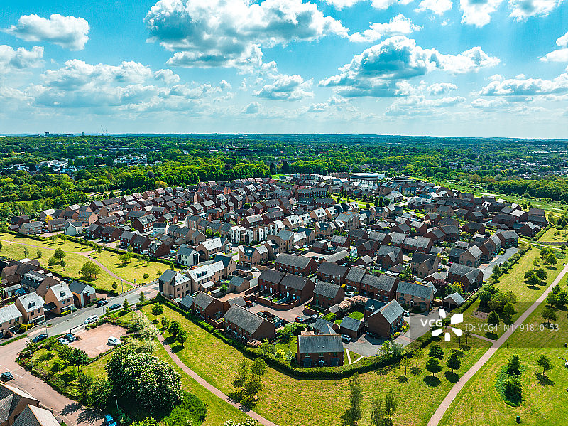 英国米尔顿凯恩斯奥克里奇公园村航拍图片素材