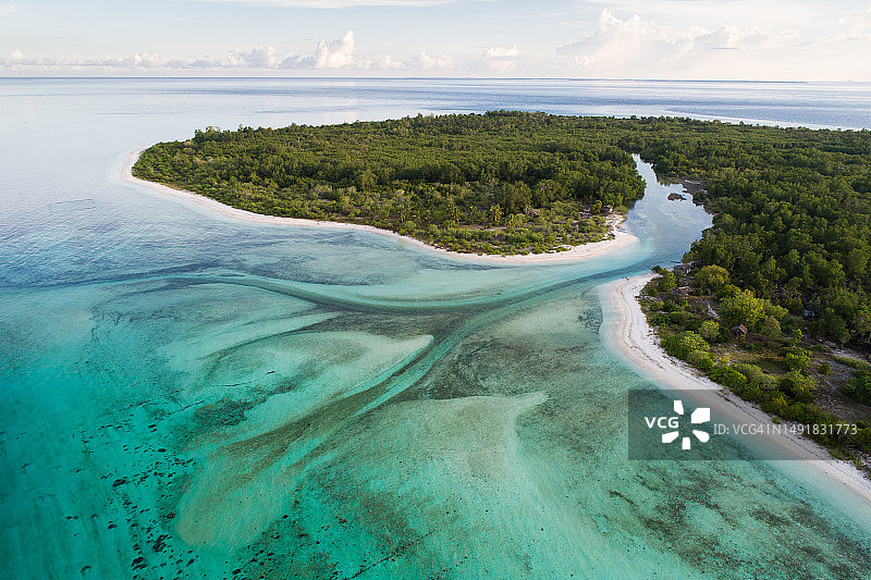 菲律宾苏禄群岛特奥马巴尔岛鸟瞰图图片素材