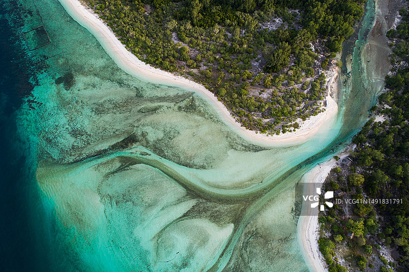 菲律宾苏禄群岛特奥马巴尔岛鸟瞰图图片素材
