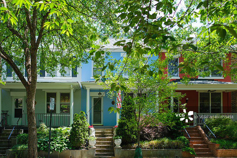 弗吉尼亚州亚历山大市的联排别墅图片素材