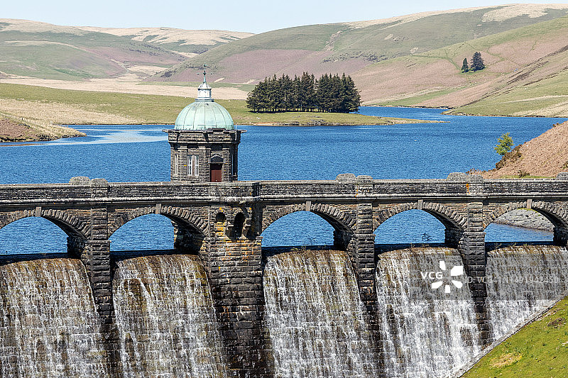 英国威尔士埃兰谷水库图片素材